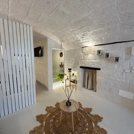 Mia House Monopoli